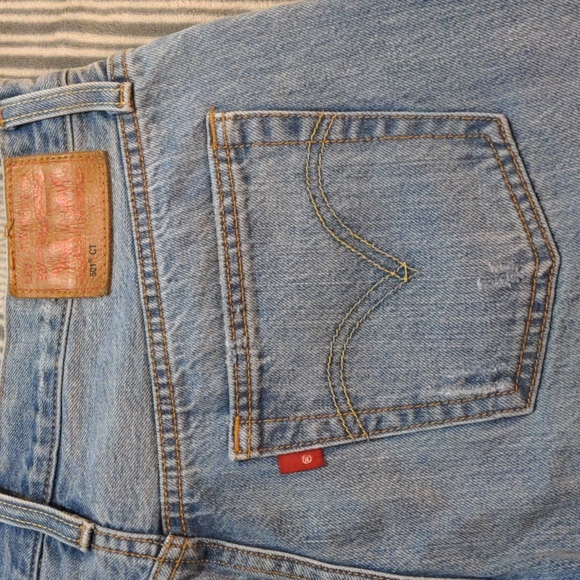 Levi's 501 button fly - Women's 27X25 - light blue - Picture 5 of 7